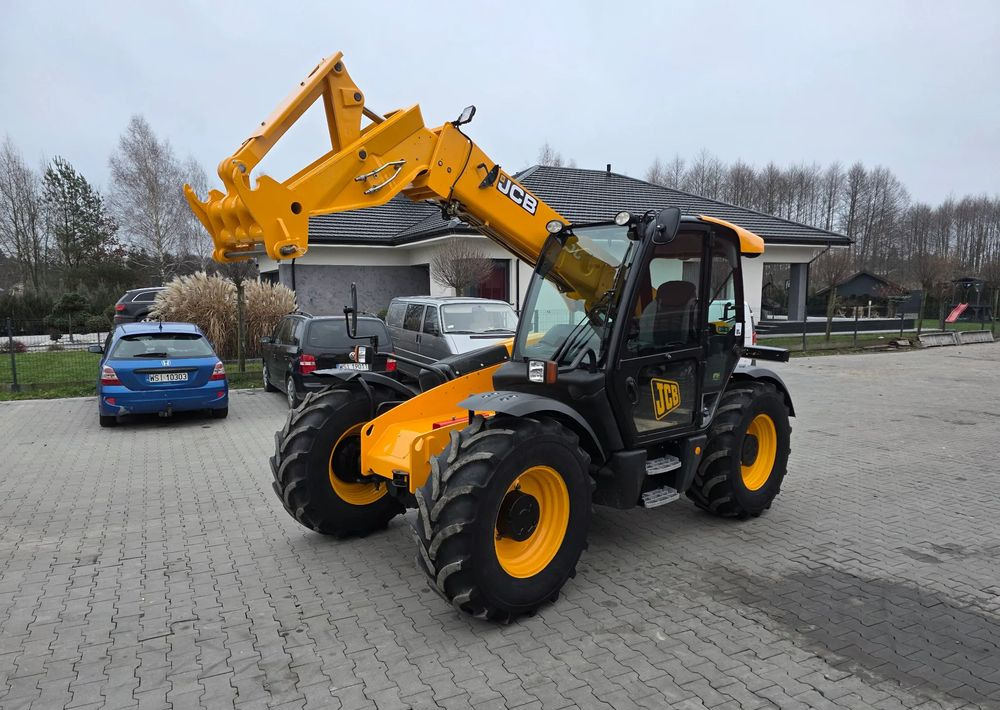 JCB 531-700 - 伸缩臂叉装车:图1 JCB 531-700 - 伸缩臂叉装车:图1