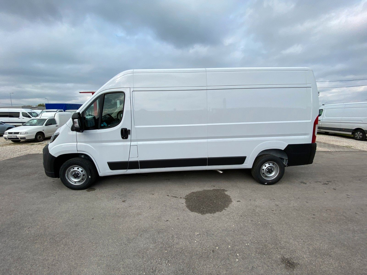 Citroën Jumper Kasten Hochraum 35 L3H2 BlueHDi 140 - 无侧窗厢式货车:图3 Citroën Jumper Kasten Hochraum 35 L3H2 BlueHDi 140 - 无侧窗厢式货车:图3