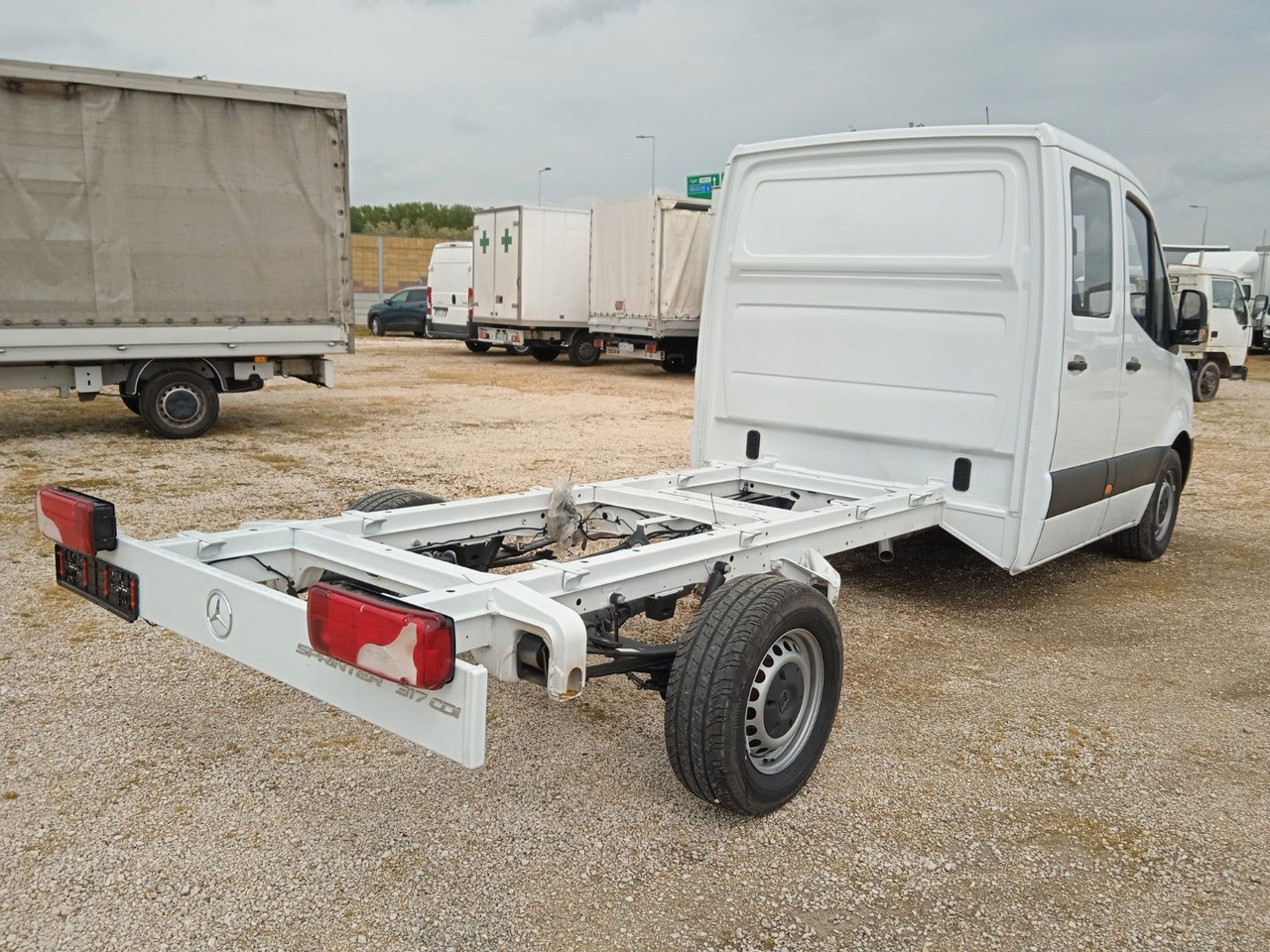 Mercedes-Benz 317 CDI Doka Pritsche - 平板货车, 康比货车:图2 Mercedes-Benz 317 CDI Doka Pritsche - 平板货车, 康比货车:图2