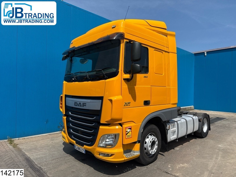 DAF XF 460 EURO 6, PTO - 牵引车:图1 DAF XF 460 EURO 6, PTO - 牵引车:图1