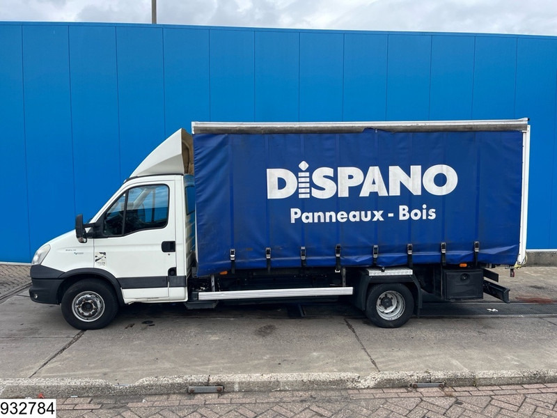 Iveco Daily Daily 65C14 EURO 5 EEV, CNG, Manual - 侧帘货车:图3 Iveco Daily Daily 65C14 EURO 5 EEV, CNG, Manual - 侧帘货车:图3