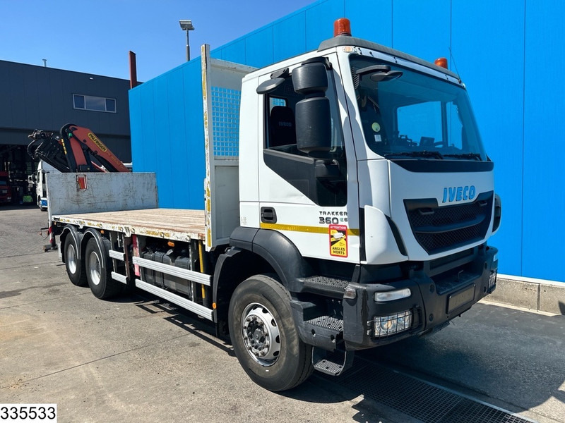 Iveco Trakker 360 6X4, EURO 6, Palfinger, Remote - 栏板式/ 平板卡车, 起重车:图2 Iveco Trakker 360 6X4, EURO 6, Palfinger, Remote - 栏板式/ 平板卡车, 起重车:图2