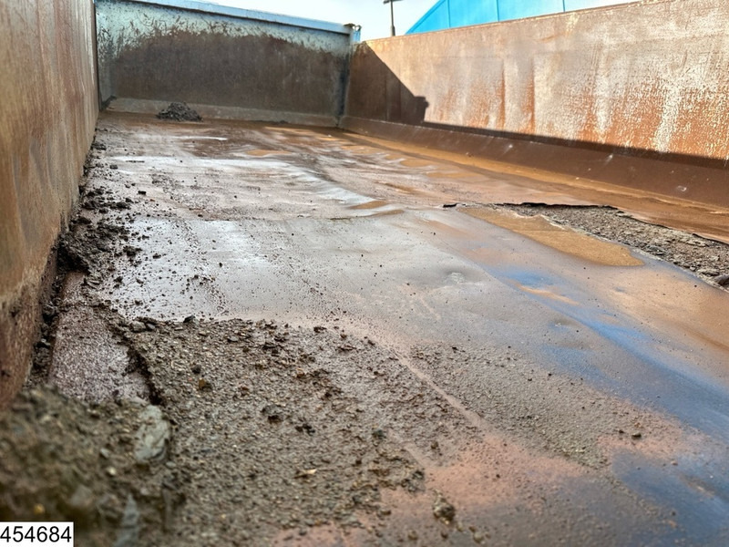 MAN TGA 26 390 6x4, Manual, Steel suspension - 翻斗车:图4 MAN TGA 26 390 6x4, Manual, Steel suspension - 翻斗车:图4