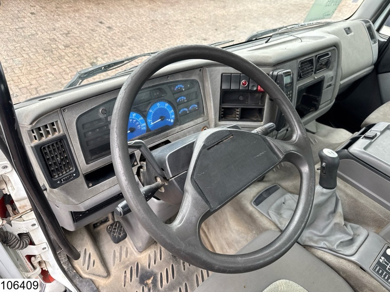 Renault Kerax 370 6x4, Manual, Steelsuspension - 栏板式/ 平板卡车:图5 Renault Kerax 370 6x4, Manual, Steelsuspension - 栏板式/ 平板卡车:图5