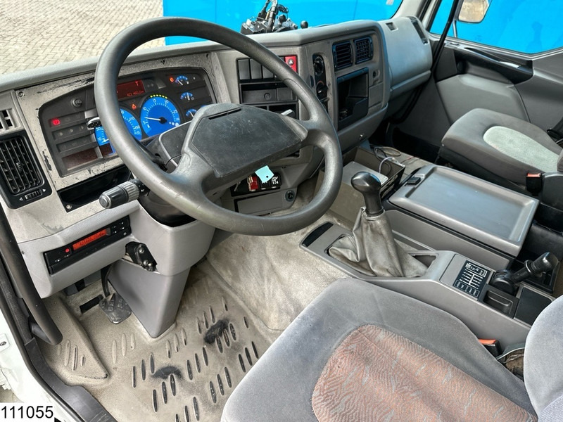 Renault Premium 270 Dxi Euro 3, Fuel, Manual, 13905 Liter, 3 Comp - 罐车:图5 Renault Premium 270 Dxi Euro 3, Fuel, Manual, 13905 Liter, 3 Comp - 罐车:图5
