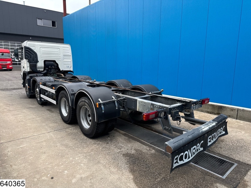 Volvo FM 410 8x4, EURO 5, PTO - 驾驶室底盘卡车:图4 Volvo FM 410 8x4, EURO 5, PTO - 驾驶室底盘卡车:图4