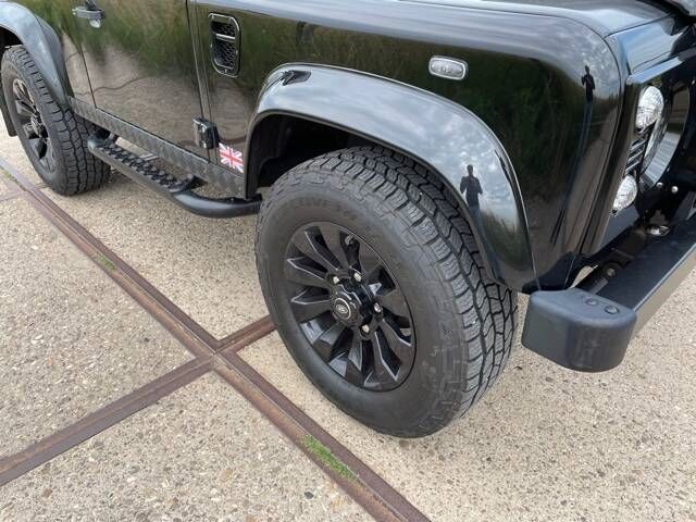 Land Rover Defender X tech with black pack - 汽车:图5 Land Rover Defender X tech with black pack - 汽车:图5