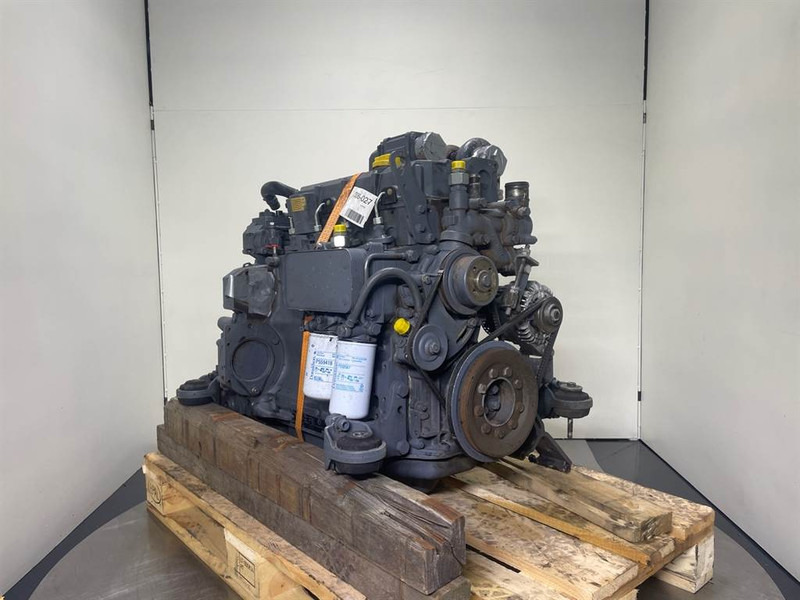 Ahlmann AZ150-Deutz BF4M2012C-Engine/Motor - 发动机 适用于 建筑机械:图3 Ahlmann AZ150-Deutz BF4M2012C-Engine/Motor - 发动机 适用于 建筑机械:图3