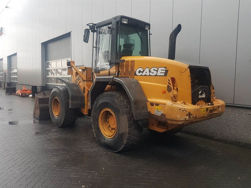 Case 621D - (For parts) - 轮式装载机:图5 Case 621D - (For parts) - 轮式装载机:图5