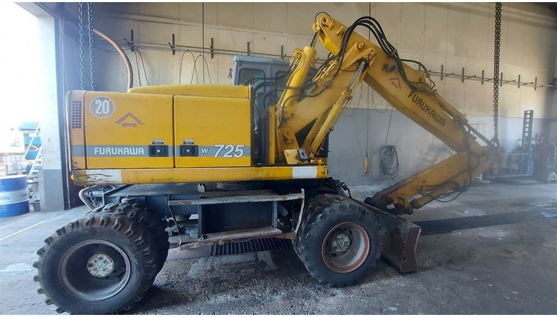 Furukawa W 725 LS (For parts) - 轮式挖掘机:图2 Furukawa W 725 LS (For parts) - 轮式挖掘机:图2