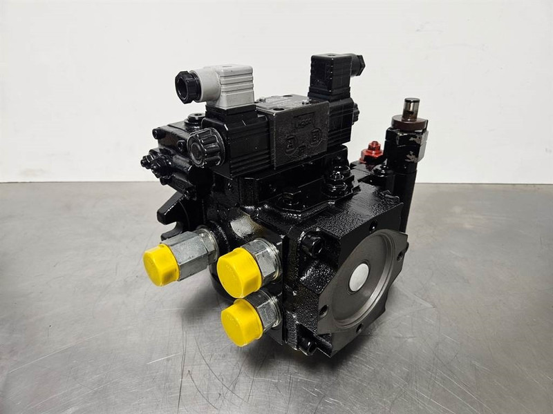 Giant 451T-Bondioli& Pavesi M4PV28-28-Drive pump/Rijpomp - 液压系统 适用于 建筑机械:图5 Giant 451T-Bondioli& Pavesi M4PV28-28-Drive pump/Rijpomp - 液压系统 适用于 建筑机械:图5