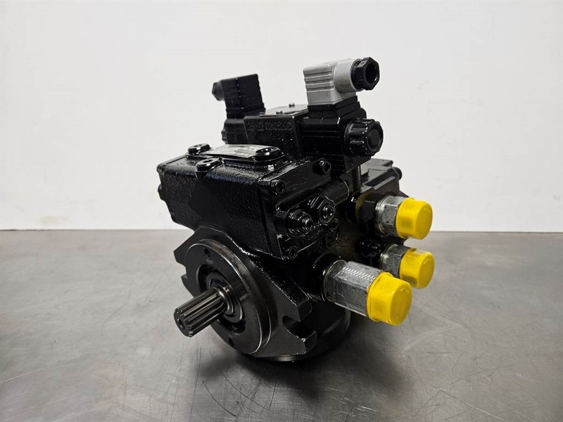 Giant 451T-Bondioli& Pavesi M4PV28-28-Drive pump/Rijpomp - 液压系统 适用于 建筑机械:图3 Giant 451T-Bondioli& Pavesi M4PV28-28-Drive pump/Rijpomp - 液压系统 适用于 建筑机械:图3