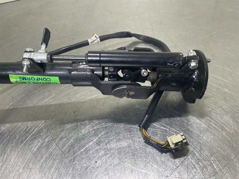 Liebherr A316-9906894/7024149-Steering wheel/Lenkrad/Stuur - 驾驶室和内部 适用于 建筑机械:图4 Liebherr A316-9906894/7024149-Steering wheel/Lenkrad/Stuur - 驾驶室和内部 适用于 建筑机械:图4