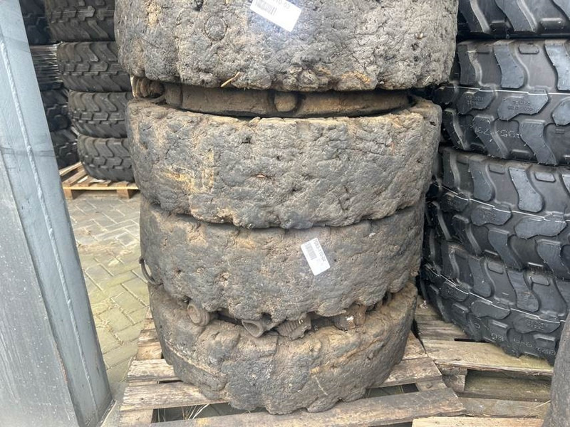 Liebherr A934C-12.00-20-Tire/Reifen/Band - 车轮/ 轮胎 适用于 建筑机械:图2 Liebherr A934C-12.00-20-Tire/Reifen/Band - 车轮/ 轮胎 适用于 建筑机械:图2