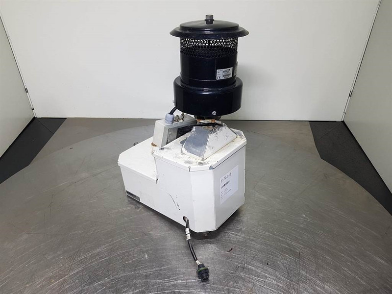 Liebherr L586-Wölfle 590154/810015-Overpressure system - 驾驶室和内部 适用于 建筑机械:图3 Liebherr L586-Wölfle 590154/810015-Overpressure system - 驾驶室和内部 适用于 建筑机械:图3