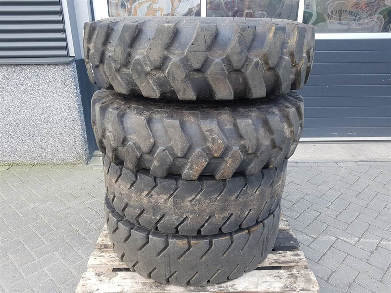Liebherr LH24M-Michelin 11.00R20-Tyre/Reifen/Band - 车轮/ 轮胎 适用于 建筑机械:图3 Liebherr LH24M-Michelin 11.00R20-Tyre/Reifen/Band - 车轮/ 轮胎 适用于 建筑机械:图3