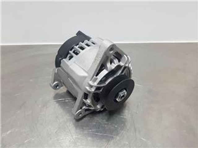 Manitou 12V 80A - Alternator/Lichtmaschine/Dynamo - 发动机 适用于 建筑机械:图1 Manitou 12V 80A - Alternator/Lichtmaschine/Dynamo - 发动机 适用于 建筑机械:图1