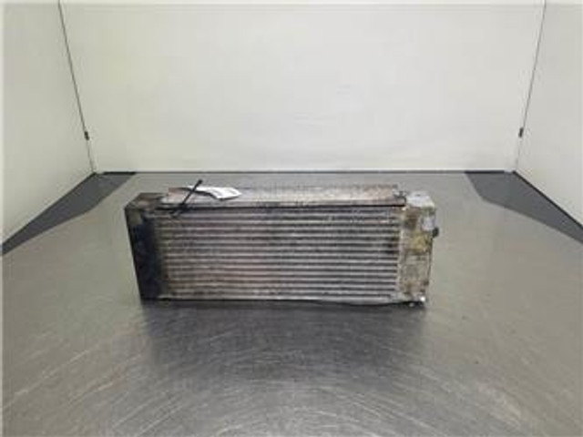 Manitou MT523 - Cooler/Kühler/Koeler - 发动机 适用于 建筑机械:图1 Manitou MT523 - Cooler/Kühler/Koeler - 发动机 适用于 建筑机械:图1
