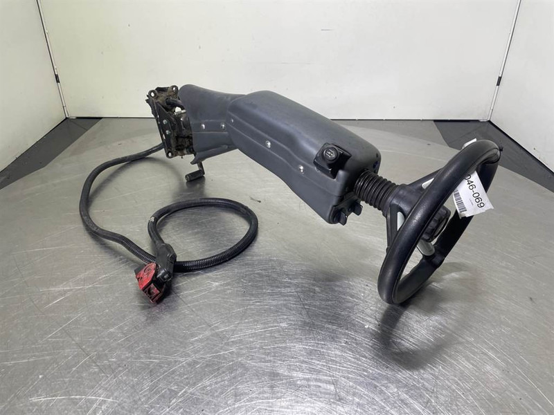 Mecalac 12MTX-5270655-Steering column/Lenksaule/Stuurkolom - 驾驶室和内部 适用于 建筑机械:图1 Mecalac 12MTX-5270655-Steering column/Lenksaule/Stuurkolom - 驾驶室和内部 适用于 建筑机械:图1