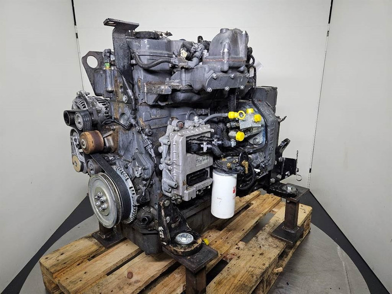 New Holland W110C-FPT F4HFE413J-Engine/Motor - 发动机 适用于 建筑机械:图2 New Holland W110C-FPT F4HFE413J-Engine/Motor - 发动机 适用于 建筑机械:图2