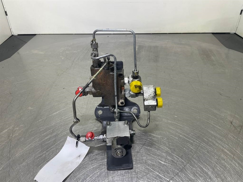 New Holland W110C - Priority valve/Prioritaetsventil - 液压系统 适用于 建筑机械:图1 New Holland W110C - Priority valve/Prioritaetsventil - 液压系统 适用于 建筑机械:图1