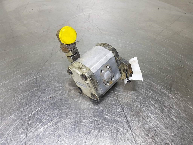 O & K L20I-Haldex W15A1-33-R-5-K-06-N-N-Gearpump - 液压系统:图2 O & K L20I-Haldex W15A1-33-R-5-K-06-N-N-Gearpump - 液压系统:图2