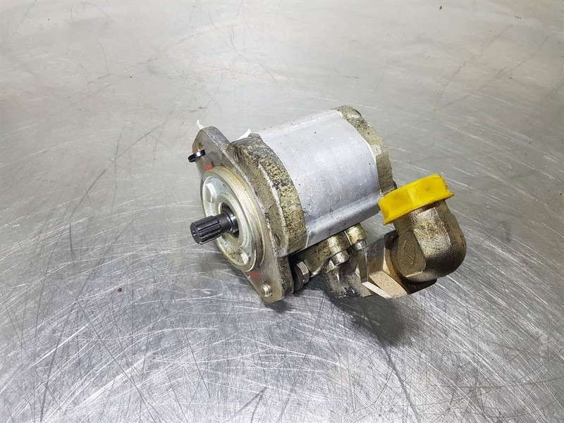 O & K L20I-Haldex W15A1-33-R-5-K-06-N-N-Gearpump - 液压系统:图1 O & K L20I-Haldex W15A1-33-R-5-K-06-N-N-Gearpump - 液压系统:图1