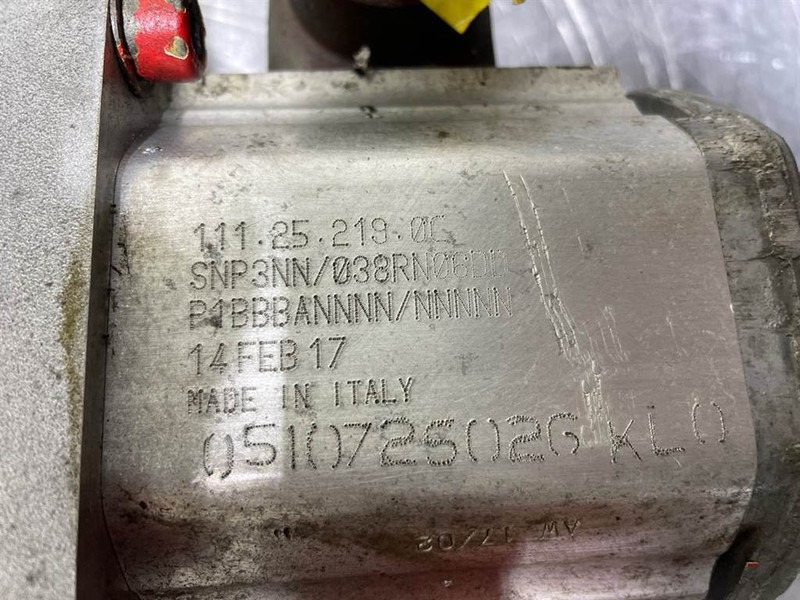 Sauer Danfoss SNP3NN/038RN06D-Gearpump/Zahnradpumpe/Tandwielpomp - 液压系统 适用于 建筑机械:图5 Sauer Danfoss SNP3NN/038RN06D-Gearpump/Zahnradpumpe/Tandwielpomp - 液压系统 适用于 建筑机械:图5