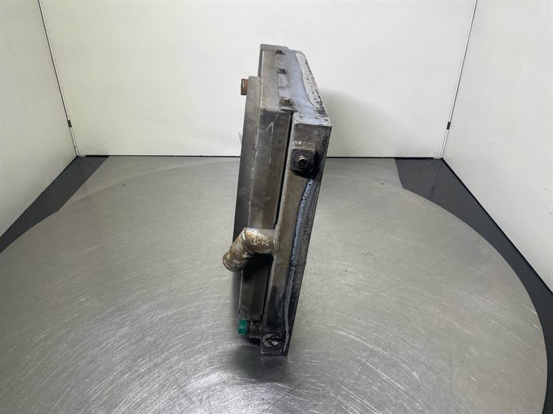 Schaeff SKL843-5010660860/5010663023-Cooler/Kühler/Koeler - 发动机 适用于 建筑机械:图2 Schaeff SKL843-5010660860/5010663023-Cooler/Kühler/Koeler - 发动机 适用于 建筑机械:图2