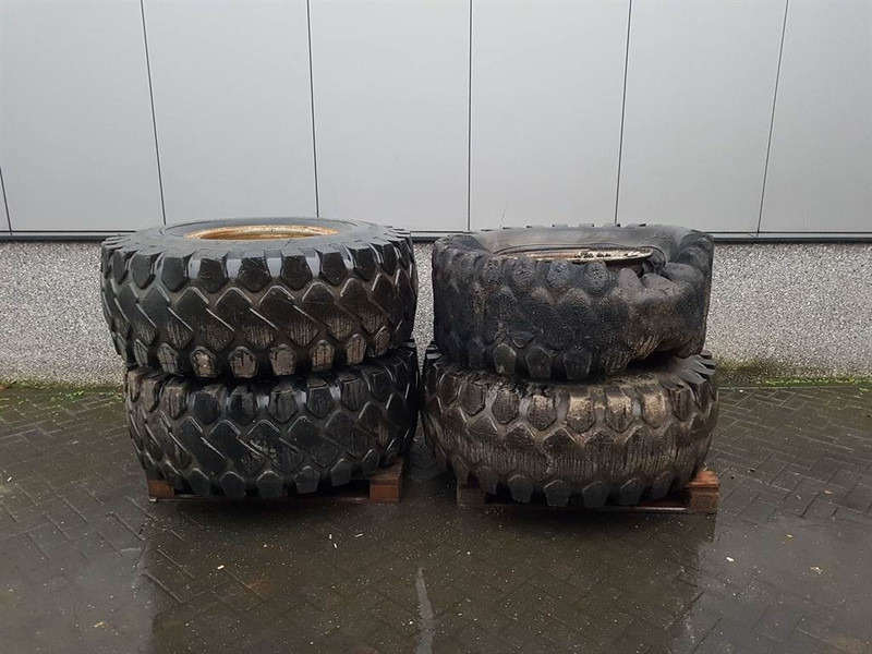 Terex TL210-Solideal 20.5-25-Tire/Reifen/Band - 车轮/ 轮胎 适用于 建筑机械:图1 Terex TL210-Solideal 20.5-25-Tire/Reifen/Band - 车轮/ 轮胎 适用于 建筑机械:图1