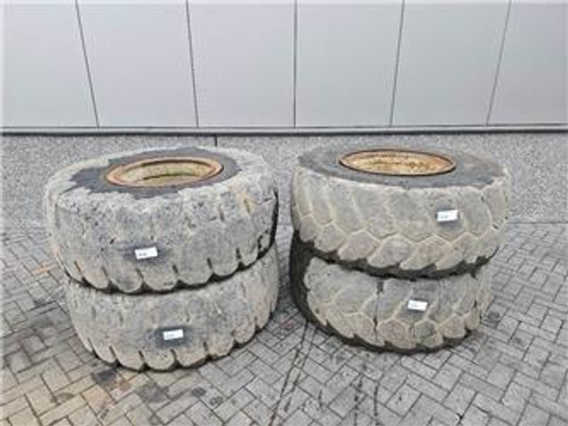 Terex TL260S-20.5R25-Tire/Reifen/Band - 车轮/ 轮胎 适用于 建筑机械:图1 Terex TL260S-20.5R25-Tire/Reifen/Band - 车轮/ 轮胎 适用于 建筑机械:图1