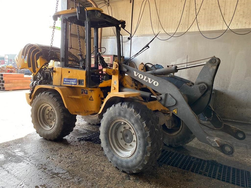 Volvo L 30 B-Z / SX (For parts) - 轮式装载机:图2 Volvo L 30 B-Z / SX (For parts) - 轮式装载机:图2