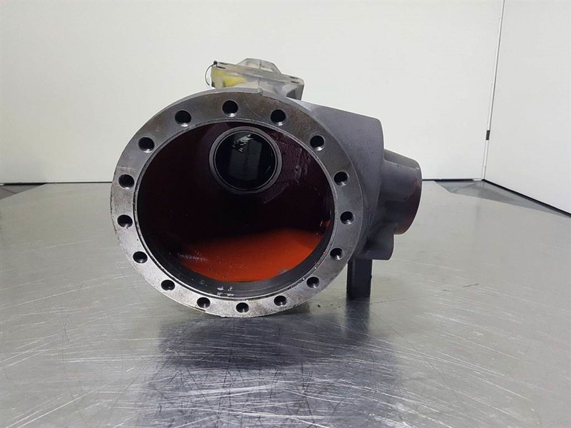 Volvo L30-ZF AV-230-Axle housing/Achskörper/Astrechter - 轴及其零件 适用于 建筑机械:图3 Volvo L30-ZF AV-230-Axle housing/Achskörper/Astrechter - 轴及其零件 适用于 建筑机械:图3