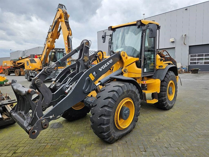 Volvo L50G - (For parts) - 轮式装载机:图1 Volvo L50G - (For parts) - 轮式装载机:图1