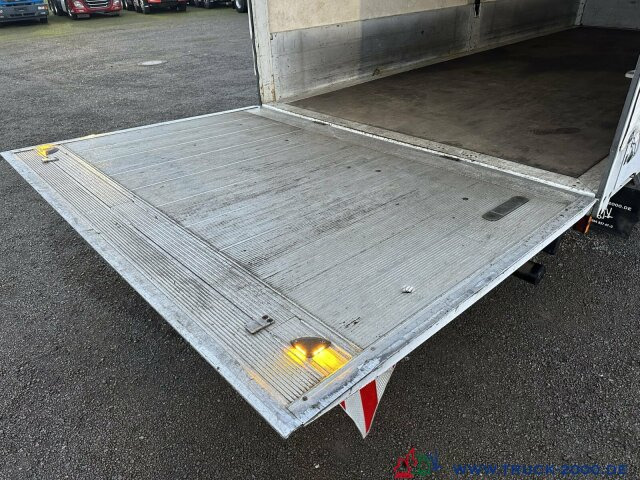 Mercedes-Benz Atego 816 Pritsche Plane LBW Original 113.559km - 侧帘卡车:图3 Mercedes-Benz Atego 816 Pritsche Plane LBW Original 113.559km - 侧帘卡车:图3