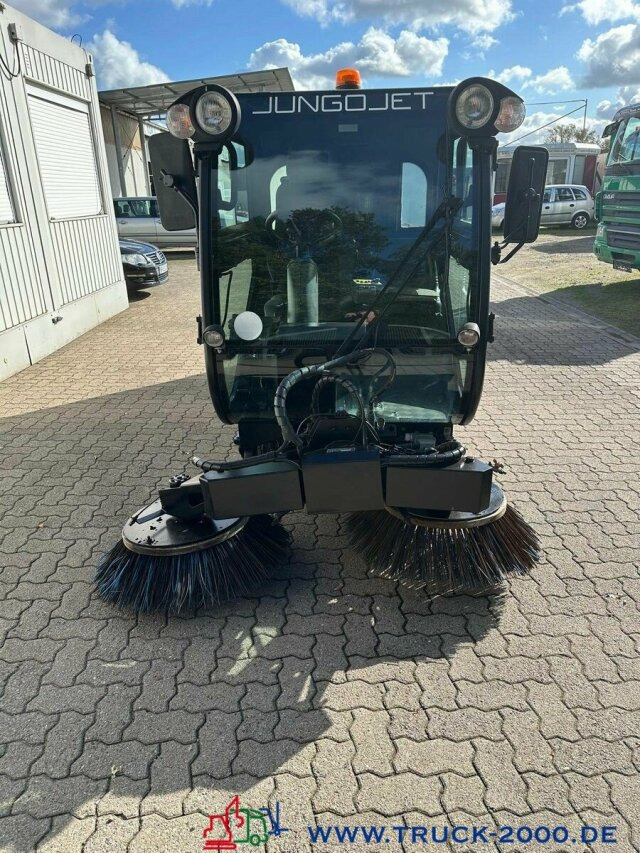 Multicar Nilfisk JungoJet3500 Winterdienst & Kehrmaschine - 道路清扫机:图5 Multicar Nilfisk JungoJet3500 Winterdienst & Kehrmaschine - 道路清扫机:图5
