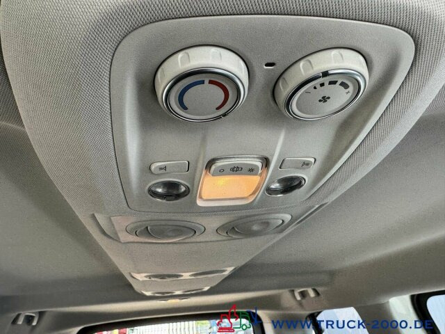 Opel Vivaro 9 Sitzer Klima vorne & hinten Navi + DAB - 小型巴士, 小型客车:图3 Opel Vivaro 9 Sitzer Klima vorne & hinten Navi + DAB - 小型巴士, 小型客车:图3