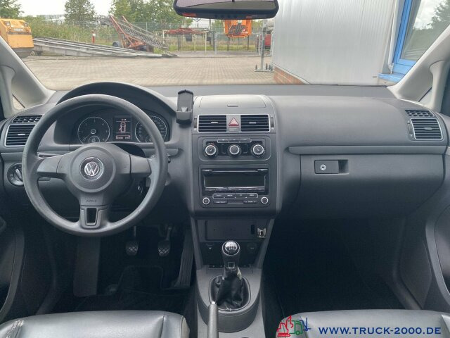 Volkswagen Touran 1.6 TDI BMT Trendline Styling/Sitzhzg./BC - 汽车:图4 Volkswagen Touran 1.6 TDI BMT Trendline Styling/Sitzhzg./BC - 汽车:图4