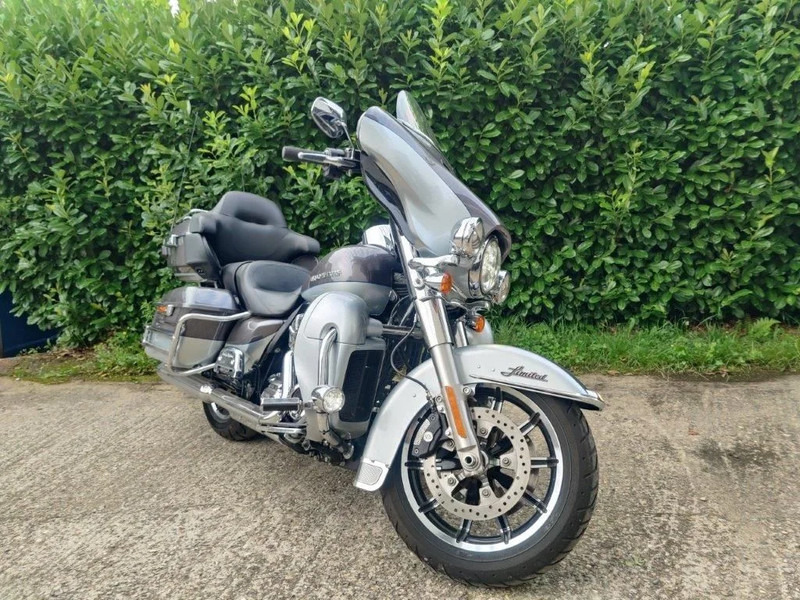 Harley-Davidson Electra Glide Ultra Limited 103" - 摩托车:图1 Harley-Davidson Electra Glide Ultra Limited 103" - 摩托车:图1