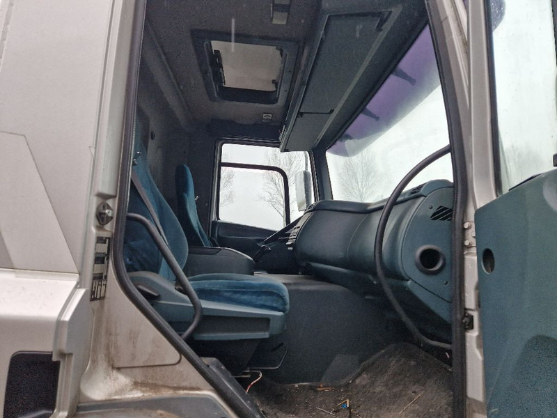 DAF CF75.310 - 牵引车:图4 DAF CF75.310 - 牵引车:图4
