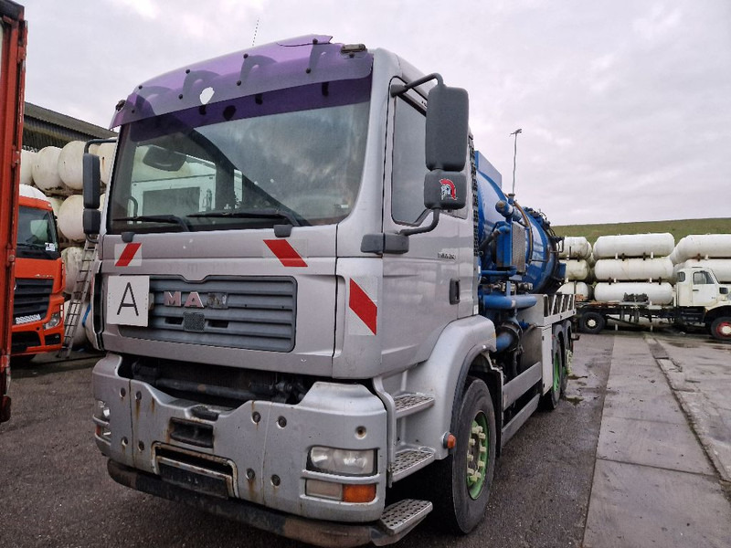MAN TGA 26.360 6X2 - 真空车:图1 MAN TGA 26.360 6X2 - 真空车:图1