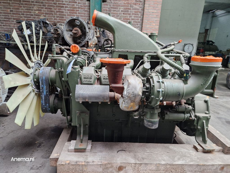 MTU (MERCEDES-BENZ) 12V 2000 - 发动机:图1 MTU (MERCEDES-BENZ) 12V 2000 - 发动机:图1