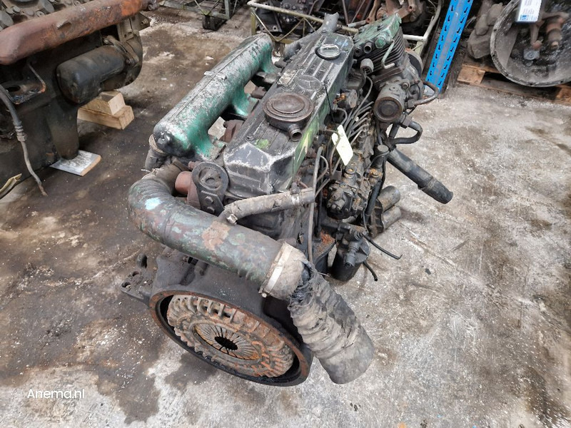 Mercedes-Benz OM366LA - 发动机:图3 Mercedes-Benz OM366LA - 发动机:图3