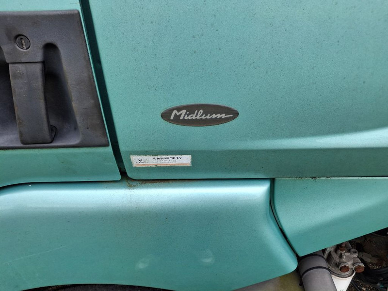 Renault MIDLUM 150-08/B - 厢式卡车:图4 Renault MIDLUM 150-08/B - 厢式卡车:图4