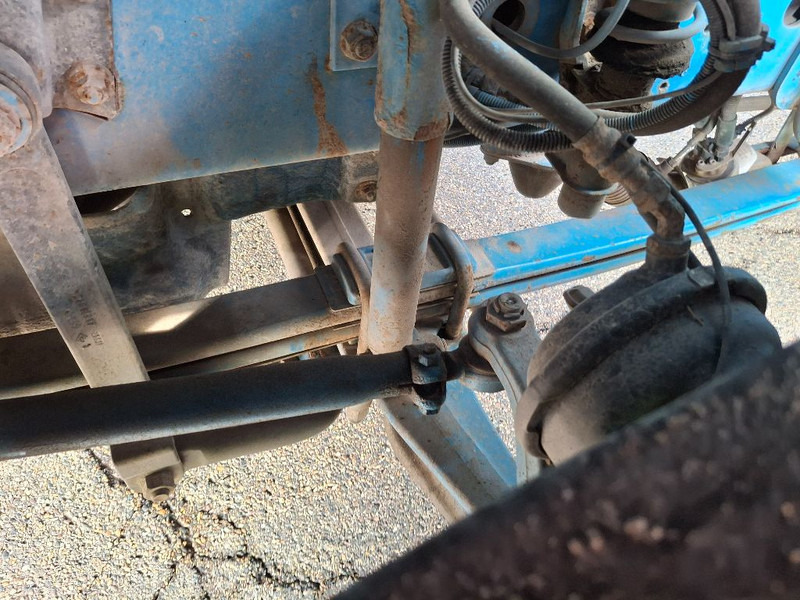 Renault MIDLUM 280DXI - 罐车:图2 Renault MIDLUM 280DXI - 罐车:图2