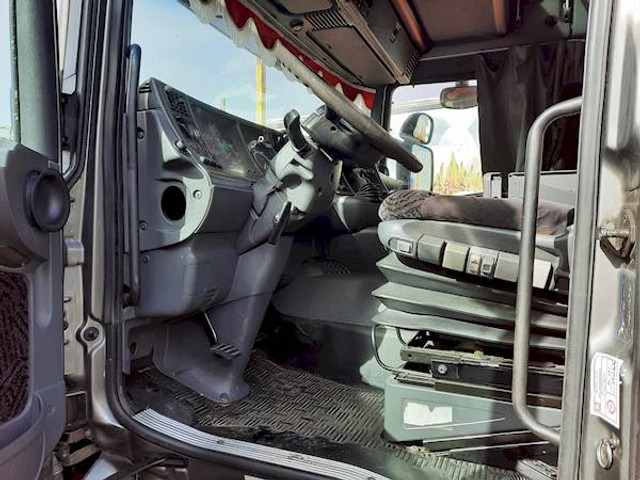 Scania R 114 LB 380 - 驾驶室底盘卡车:图5 Scania R 114 LB 380 - 驾驶室底盘卡车:图5