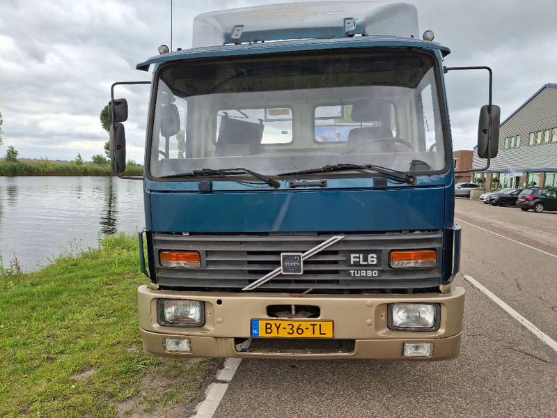 Volvo FL611 - 驾驶室底盘卡车:图2 Volvo FL611 - 驾驶室底盘卡车:图2