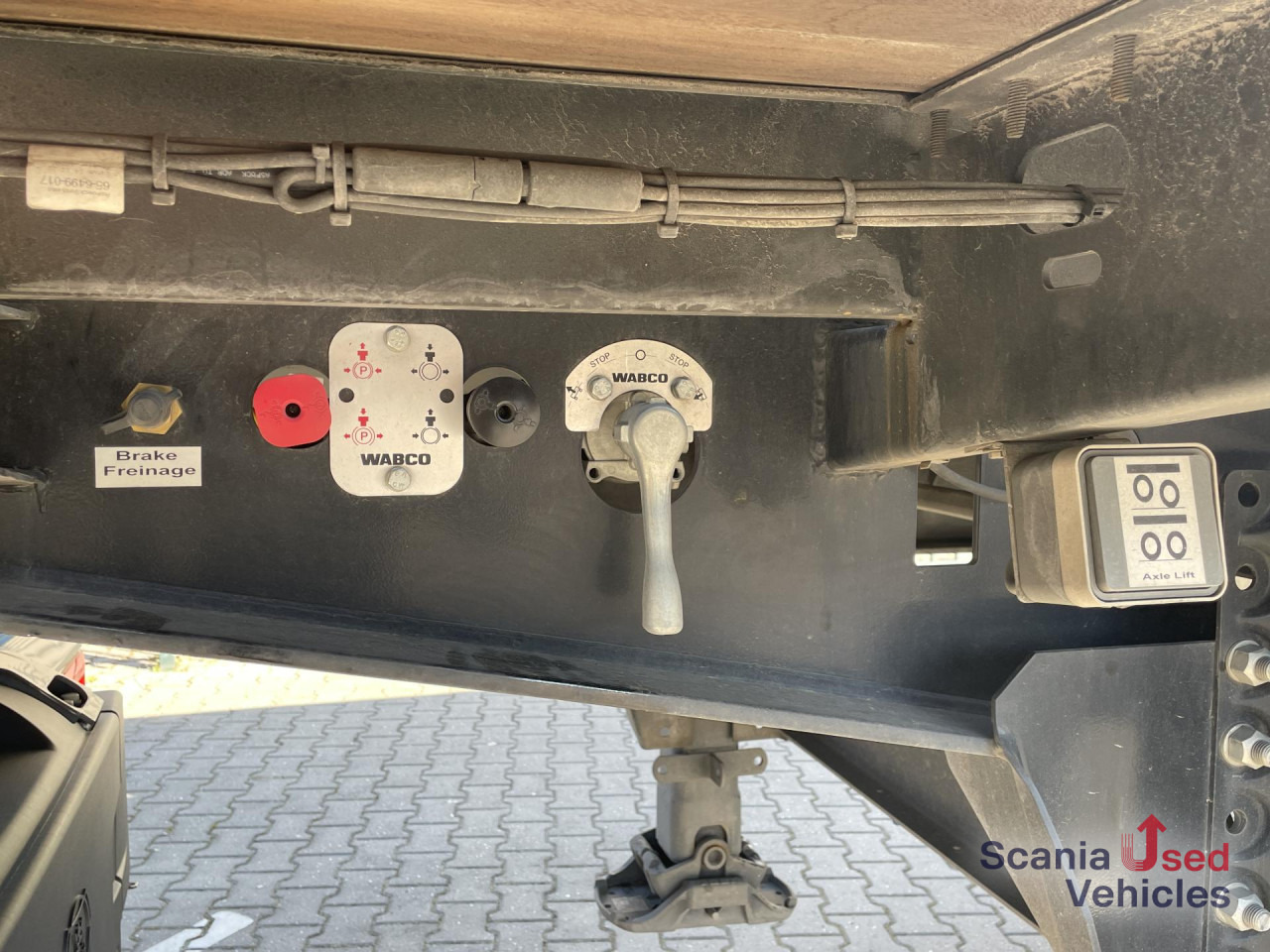 PACTON PACTON TPL.342 CB LIFT AXLE KINETIC 13R-3X CRANE - 栏板式/ 平板拖车:图3 PACTON PACTON TPL.342 CB LIFT AXLE KINETIC 13R-3X CRANE - 栏板式/ 平板拖车:图3
