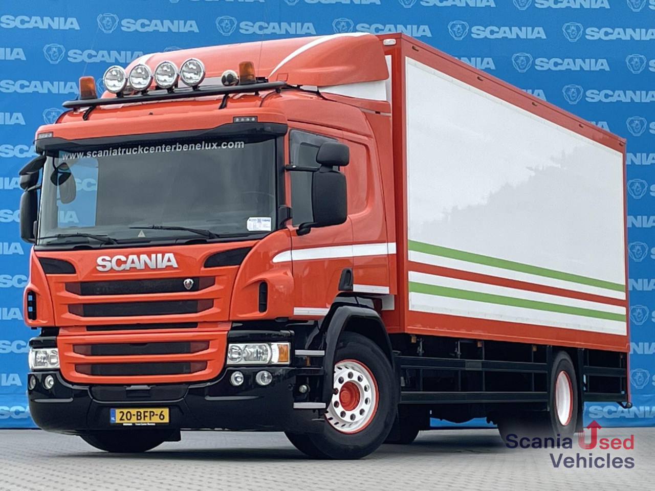 SCANIA P 370 LB4x2MNB RETARDER FULL AIR 705X245X235 - 厢式卡车:图1 SCANIA P 370 LB4x2MNB RETARDER FULL AIR 705X245X235 - 厢式卡车:图1