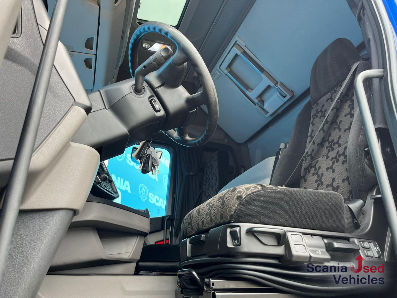 SCANIA R 450 A4x2EB MEGA / VOLUME DIFF-LOCK PTOV AIRCO - 牵引车:图2 SCANIA R 450 A4x2EB MEGA / VOLUME DIFF-LOCK PTOV AIRCO - 牵引车:图2